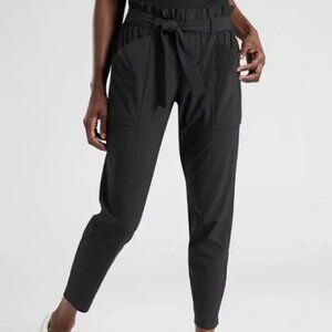 Athleta Skyline High-Waist Belted Black Jogger Paperbag Pants Sz 8 Travel Casual